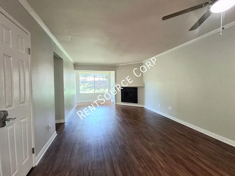 5525 Canoga Ave #123 — Photo 10
