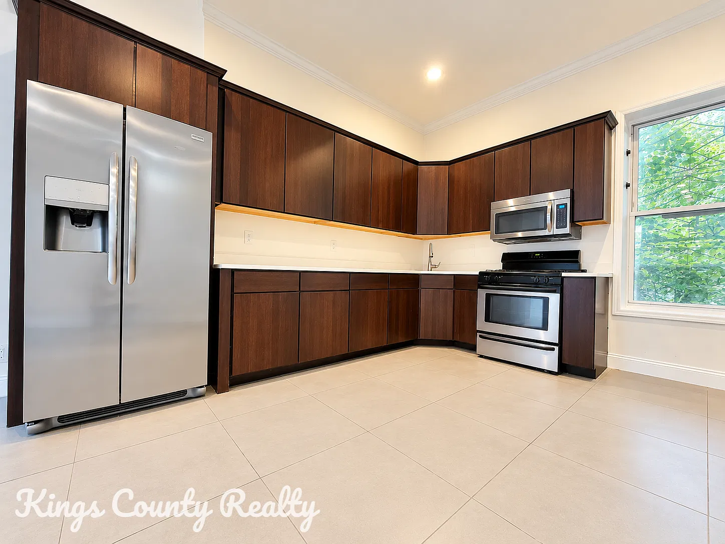 446 Franklin Avenue — Photo 4