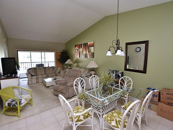 5th image of 4478 Weybridge St #64