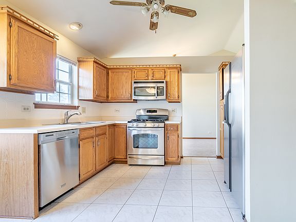 3rd image of 1278 Lexington Ln
