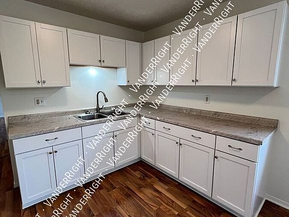 3rd image of 1209 S Cleveland Ave #2