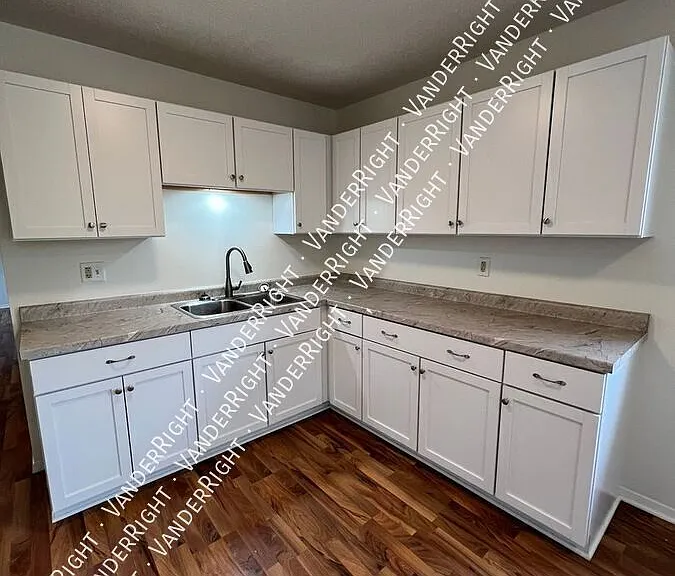 1209 S Cleveland Ave #2 — Photo 3