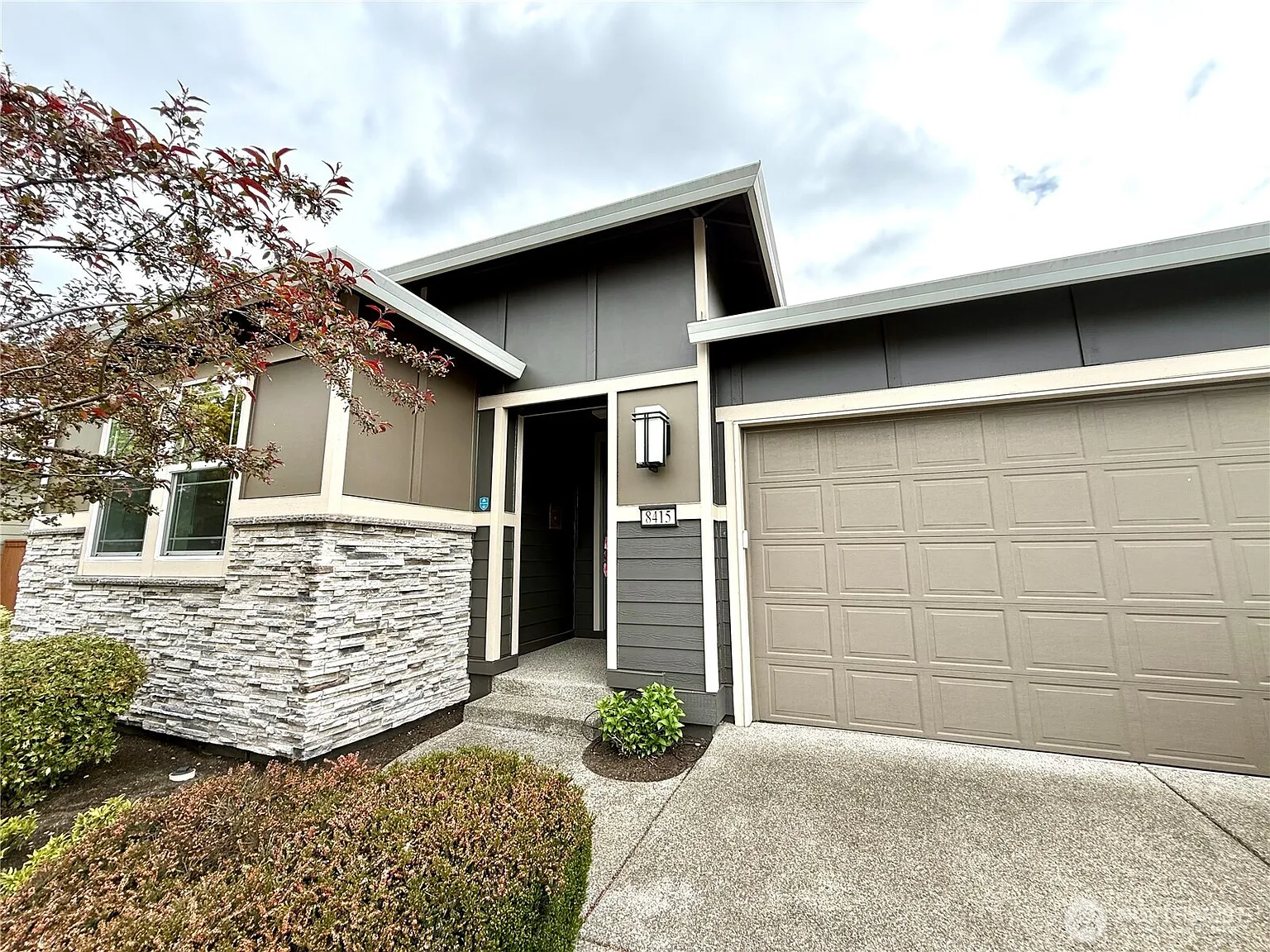 8415 Orcas Loop NE photo 1