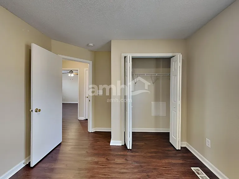 1685 Willowview Ln — Photo 12