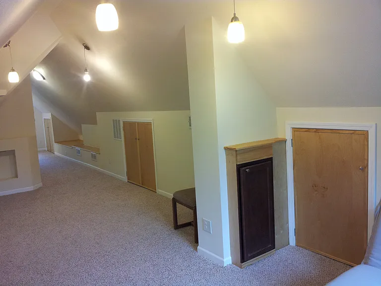 1203-1205 Chandler St #3B — Photo 32