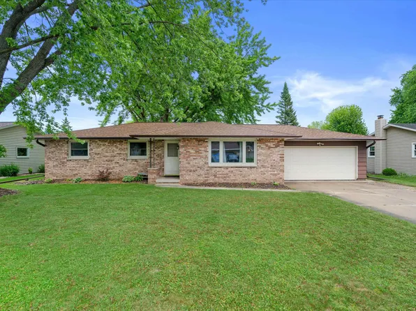 1504 Commanche Ave, Green Bay, WI 54313