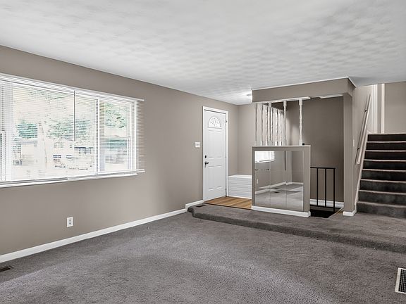 4th image of 5636 Laurel Hall Dr