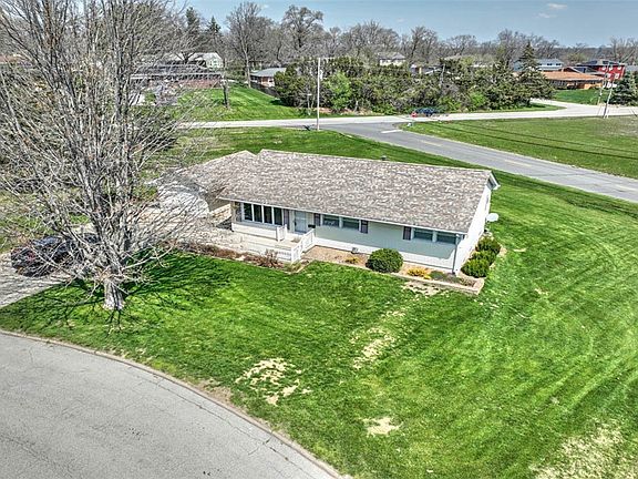 2nd image of 20 Glenview Dr