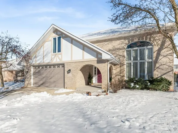 14825 Landings Ln, Oak Forest, IL 60452