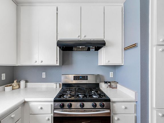 4th image of 3876 Wellington Pl