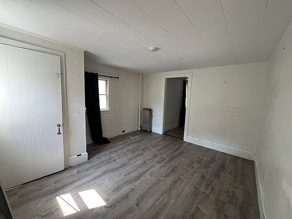 5th image of 23 Knowlton St #1A