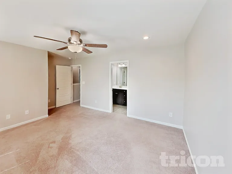129 Seedling Ct — Photo 7