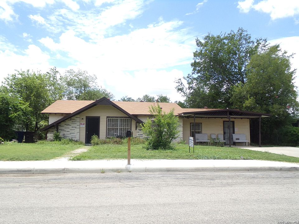 1st image of 118 EBBTIDE DR