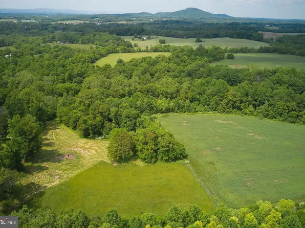 21050 Big Woods Rd, Dickerson, MD 20842