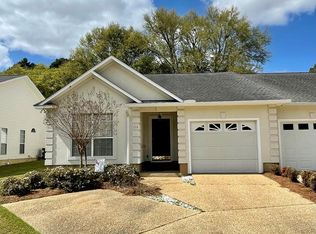 118 Lake Eagle Dr, Thomasville, GA 31792