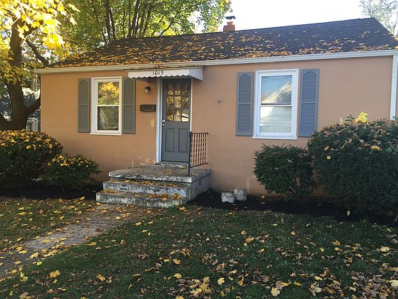 3rd image of 1015 Orchard Ave