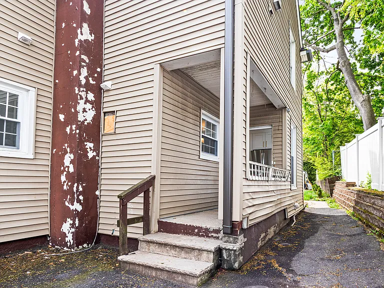 70 E Passaic St #1A — Photo 18