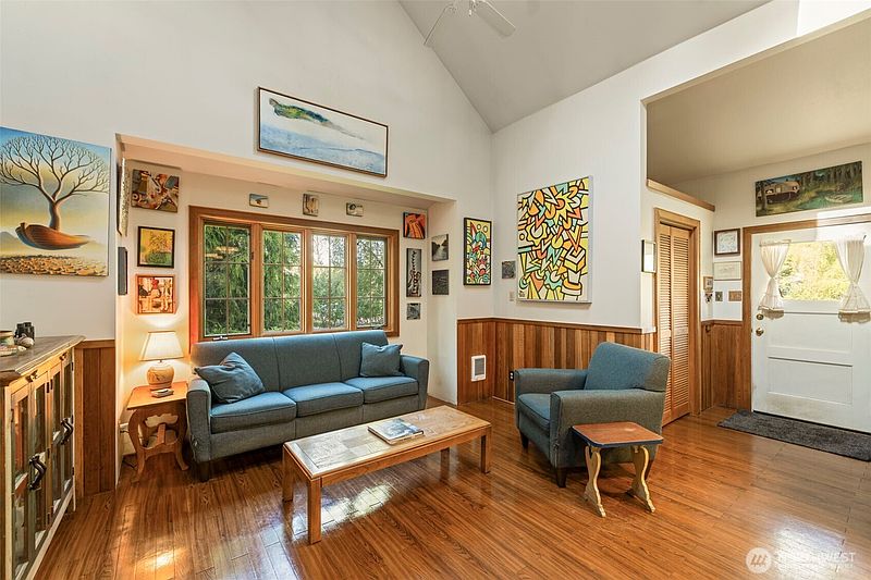 5th image of 3404 Oysterville Road