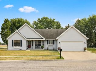 1126 Park Ter, Paxton, IL 60957