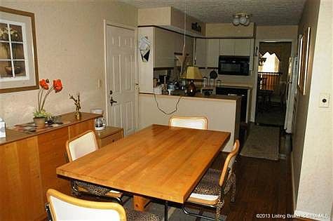 3rd image of 1113 Woodfield Dr