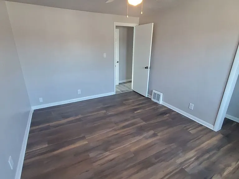 159 S 78th St. (Duplex) — Photo 7