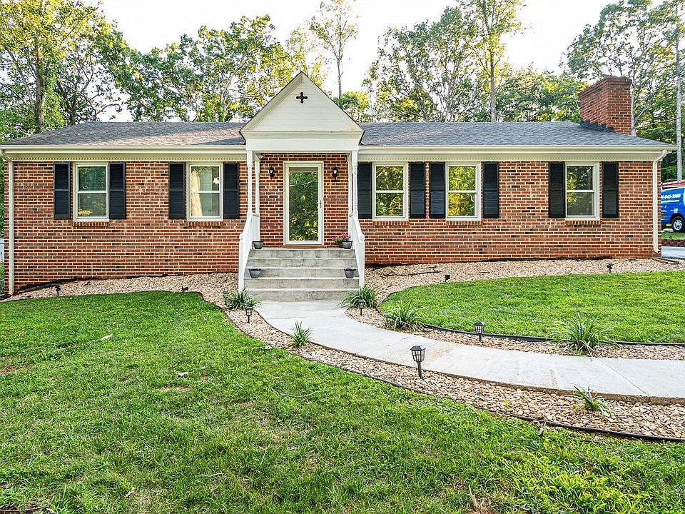 1st image of 136 Lamont Cir Lot 20