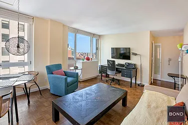 Rented by Bond New York