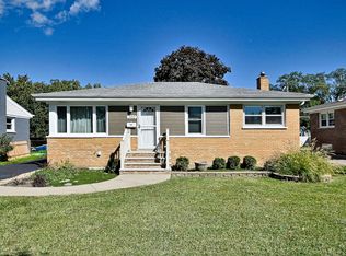 300 Wisconsin Dr, Des Plaines, IL 60016