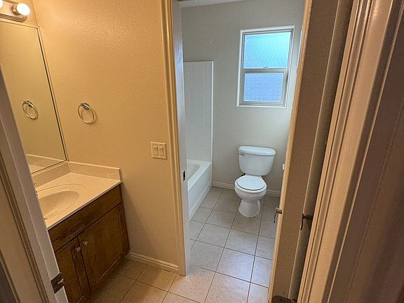 5th image of 1357 W Indian Hills Dr Unit 1