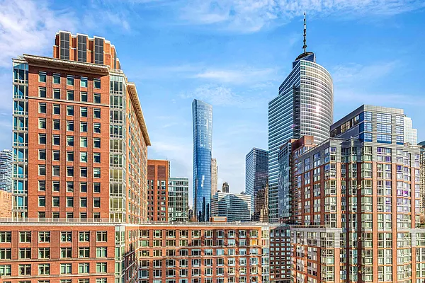 Sold by R New York | media 14