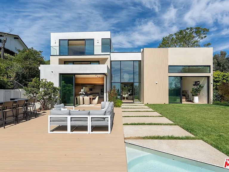 2501 Banyan Dr — Photo 63