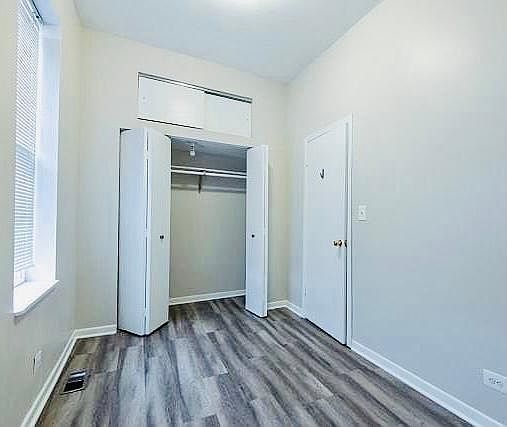 3rd image of 2246 W Armitage Ave #1REAR