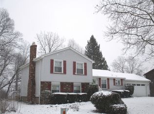 66 Battle Green Dr, Rochester, NY 14624