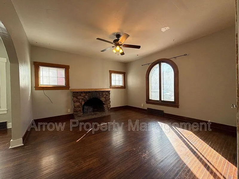 Building Photo - 2800 P St #4