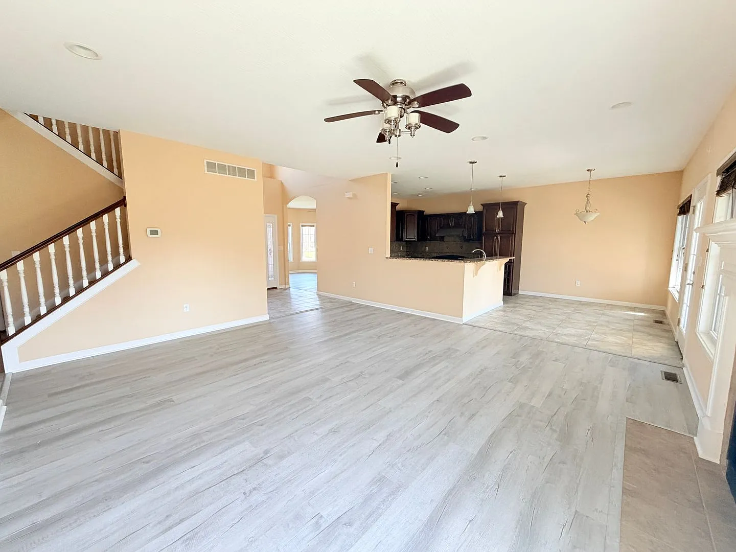 Now Showing: 4 Bedroom / 3 Bath Home Located At 2073 Pawnee Trl In Columbus — Photo 4