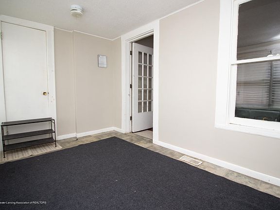 2nd image of 1541 Mount Vernon Ave