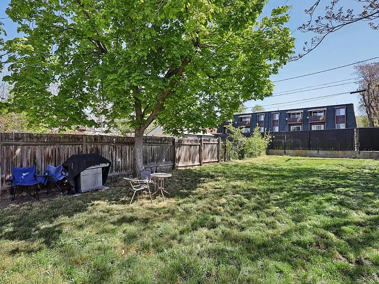 725 S Windsor St — Photo 17