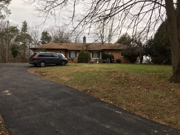 8792 Broadview Rd, Broadview Heights, OH 44147