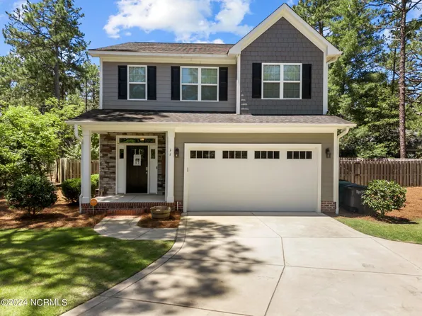 11 Maverick Place, Pinehurst, NC 28374