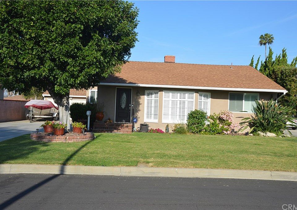1st image of 821 N Nora Ave