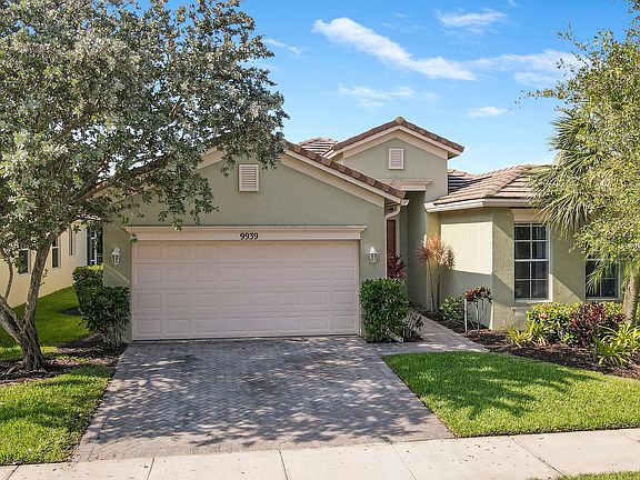 2nd image of 9939 SW Chadwick Drive