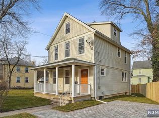 21 Slocum Ave, Englewood, NJ 07631