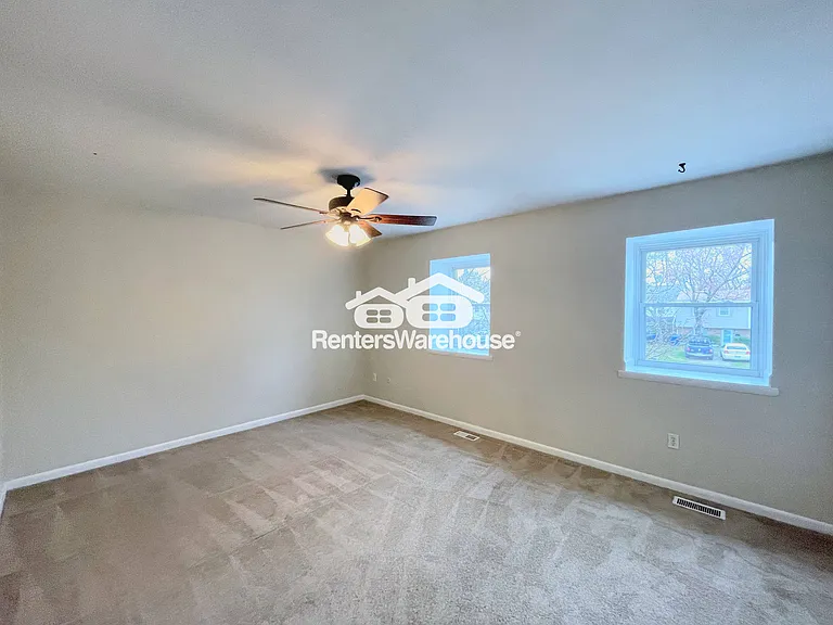 5629 Banbury Ct — Photo 15