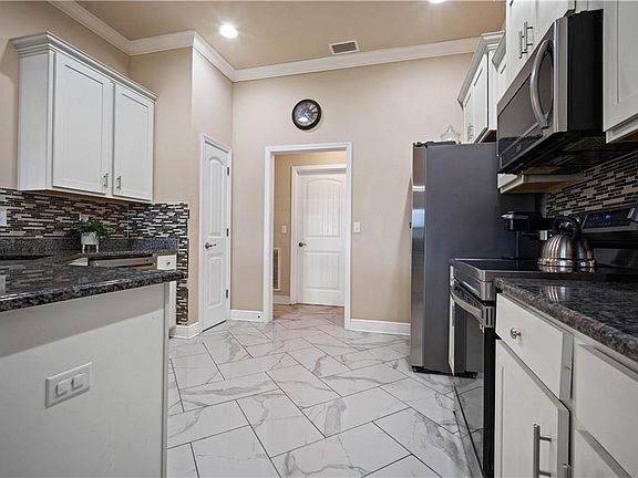 5th image of 7366 Saybrook Blvd