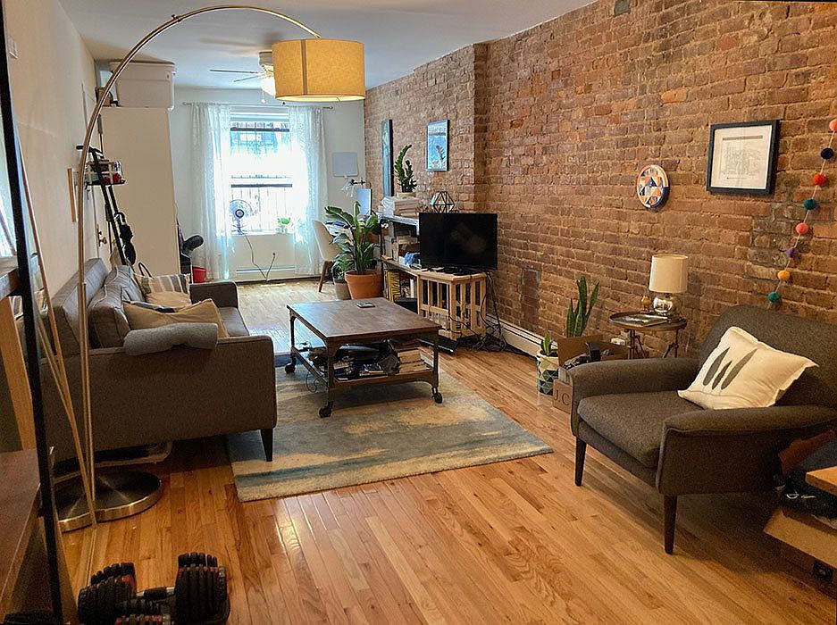 1st image of 211 W 123rd St #1
