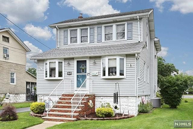 1st image of 137 E Johnson Ave
