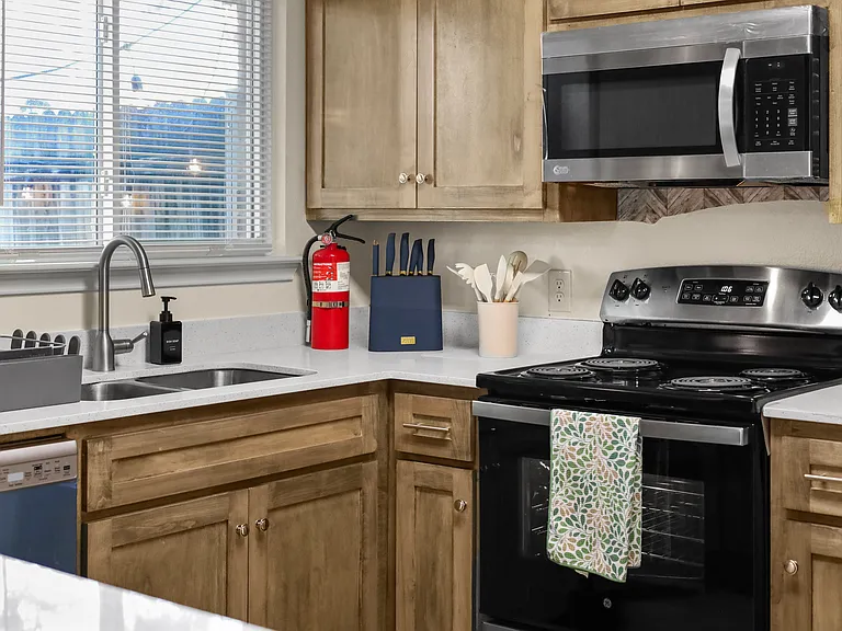E Norwood Cir — Photo 1