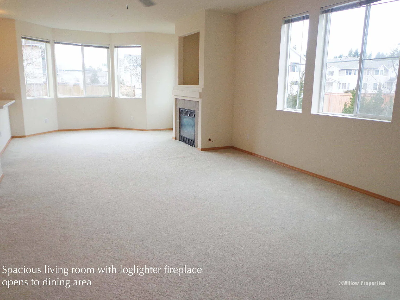 3 bed, 2.5 bath, 1739 sqft, $2,100 — Photo 2