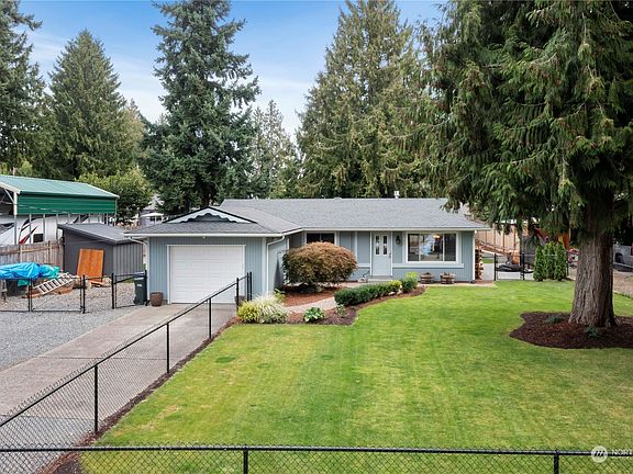2nd image of 5426 S Island Drive East