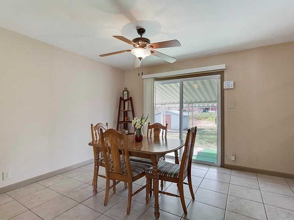 5th image of 266 Palm Dr